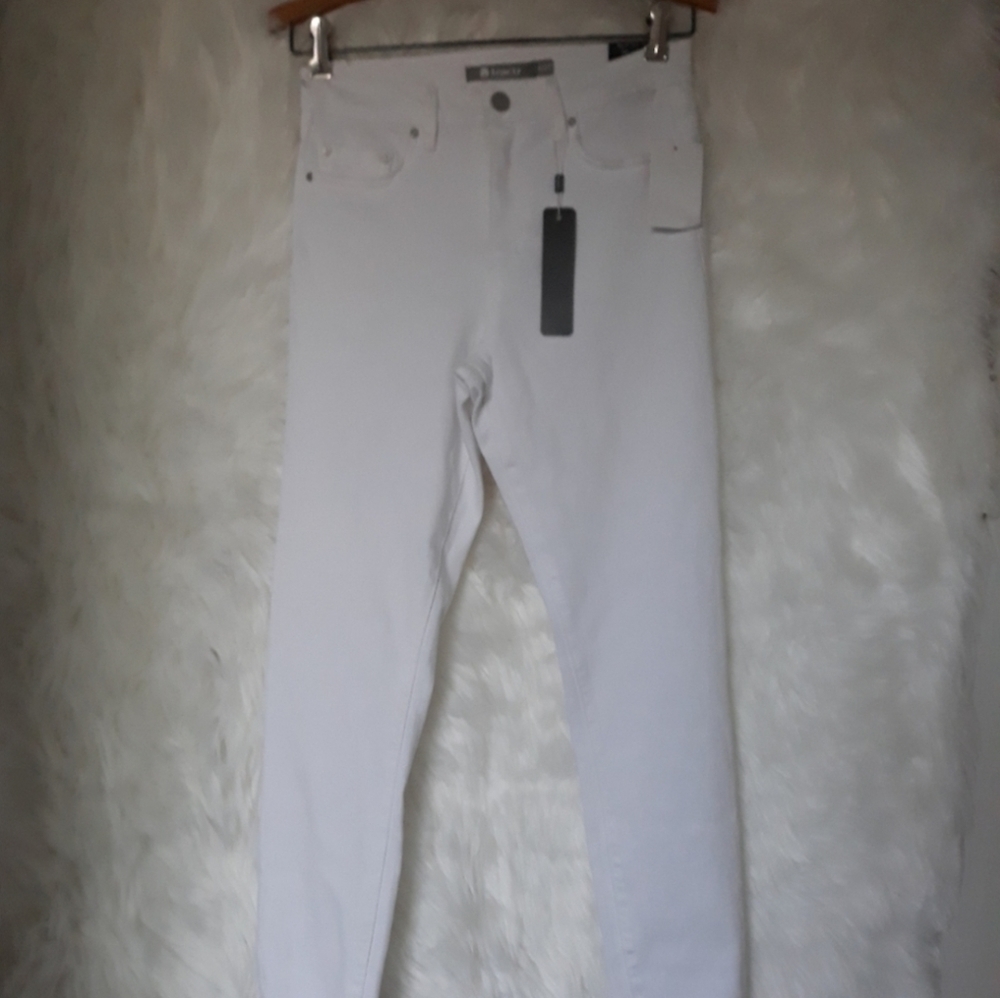 Beautiful Tractr "NINA" High Rise White jeans NWT 👖Womens NEW